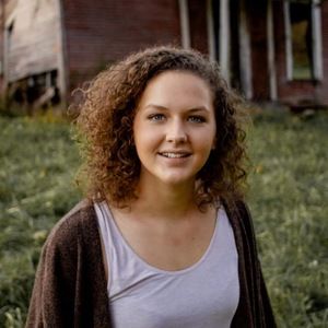 Meet your Posher, Olivia